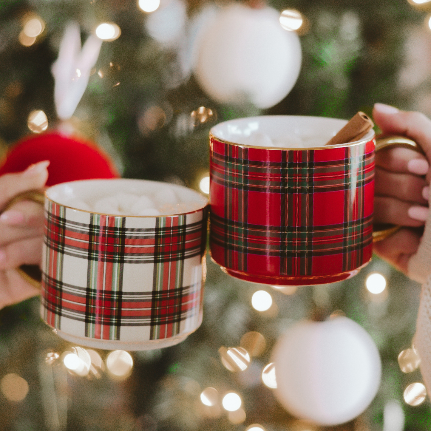 *NEW* White Plaid Coffee Mug - Christmas Decor & Gifts