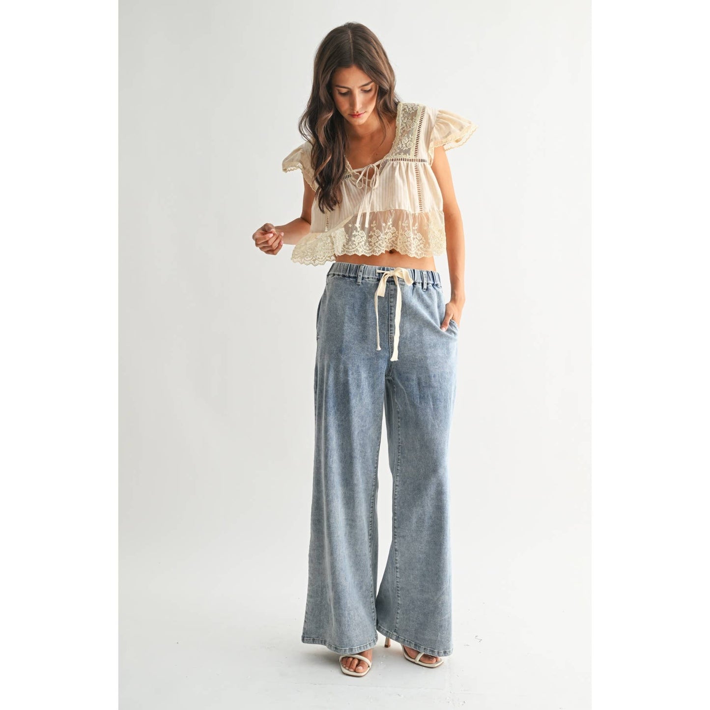 LACE-TRIMMED BLOUSE: SAND